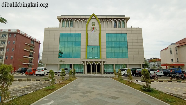 Universitas Negeri Cirebon Pilar Pendidikan Islam dan Umum